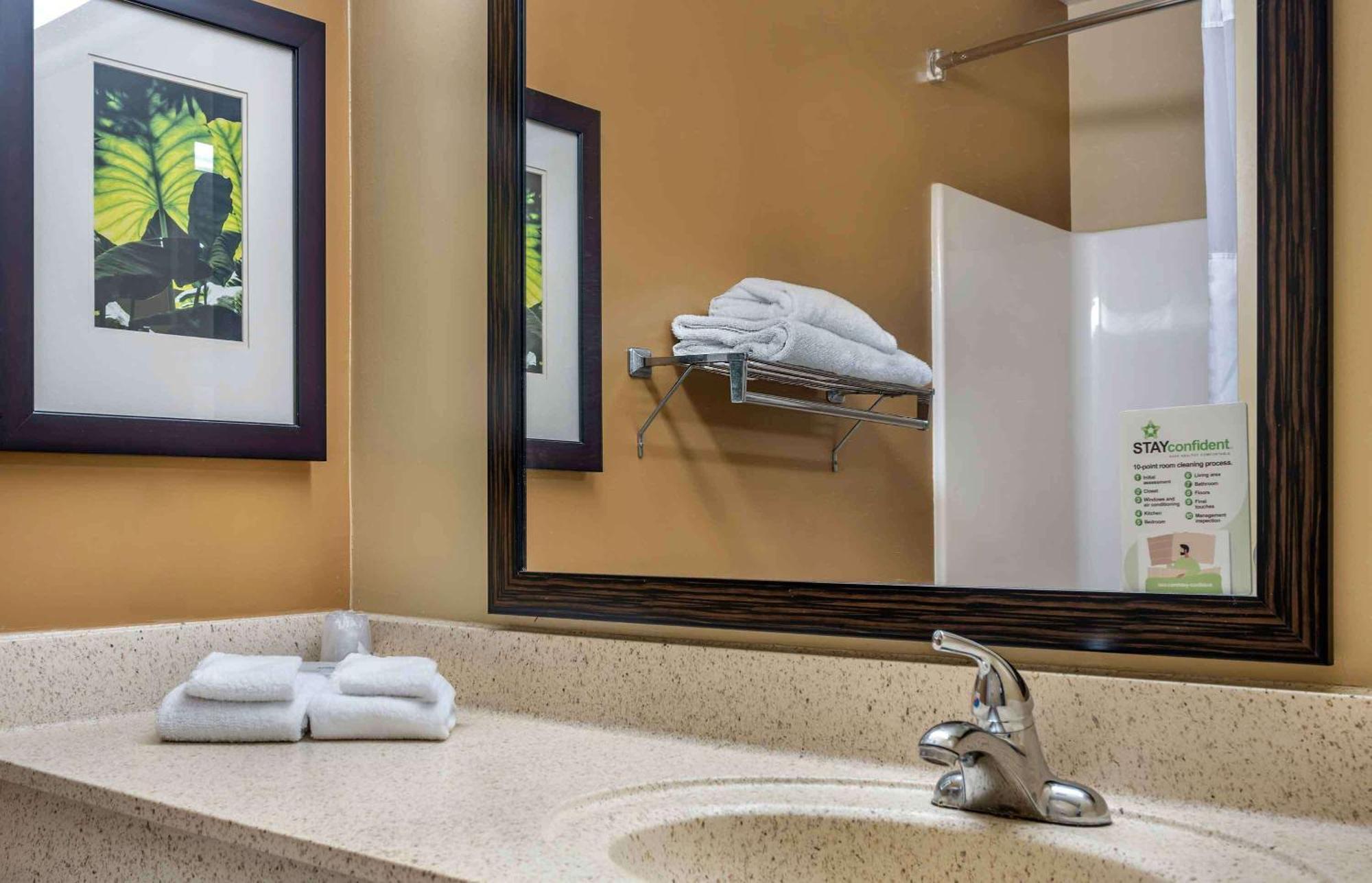 Extended Stay America Select Suites - Chicago - Даунърс Гроув Екстериор снимка