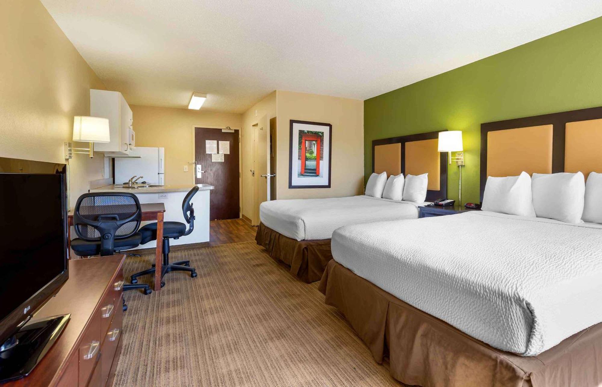 Extended Stay America Select Suites - Chicago - Даунърс Гроув Екстериор снимка